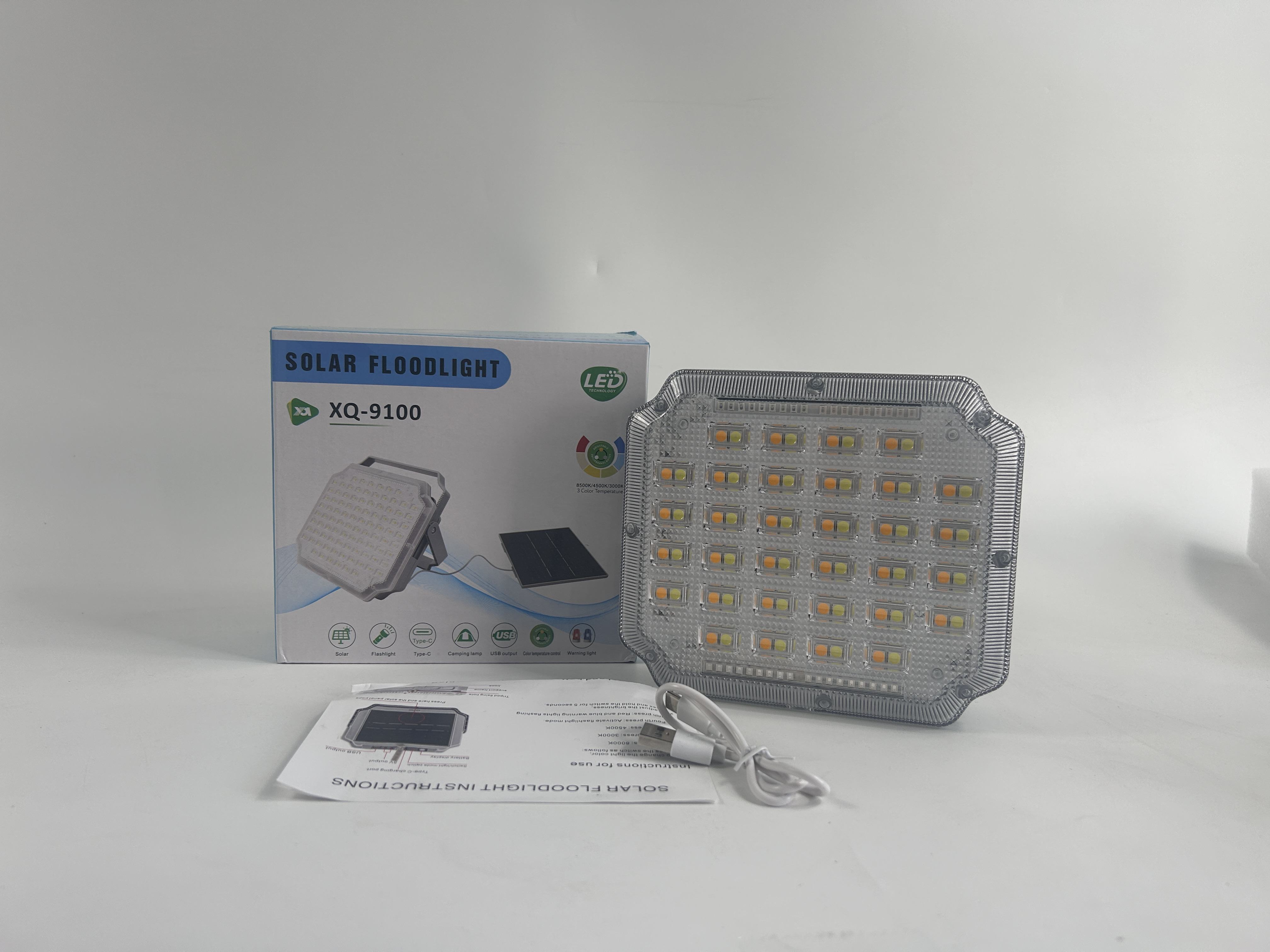 Solar split floodlight