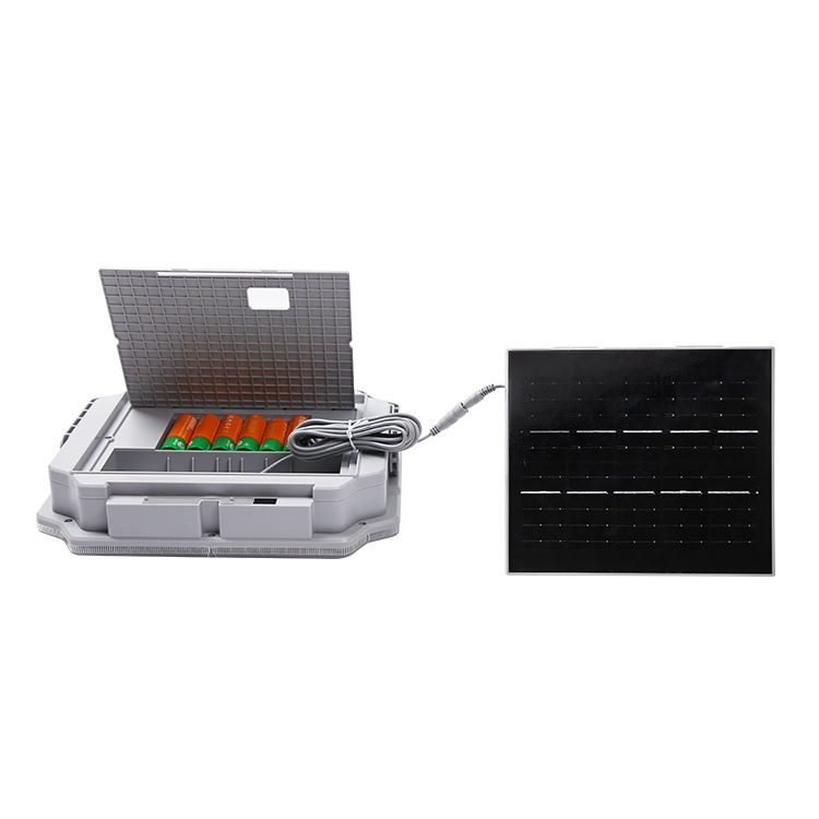 Solar split floodlight