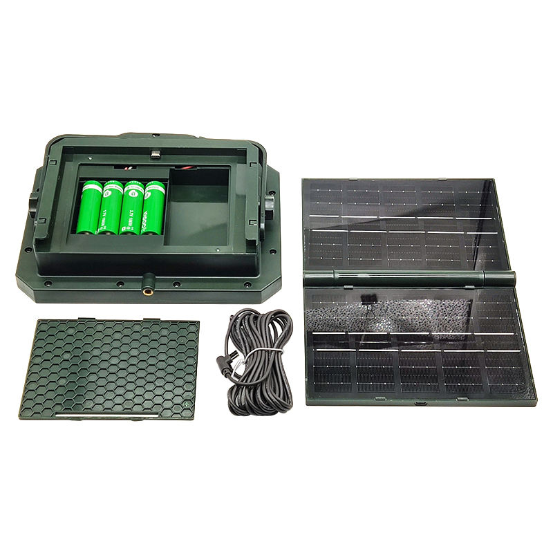 Solar split floodlight