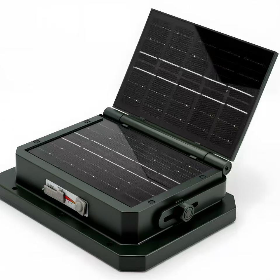 Solar split floodlight