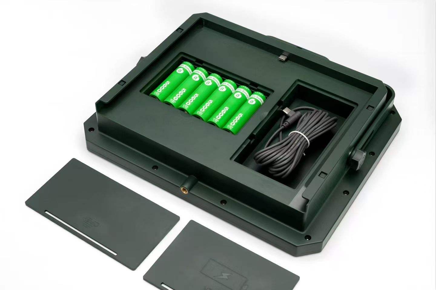 Solar split floodlight