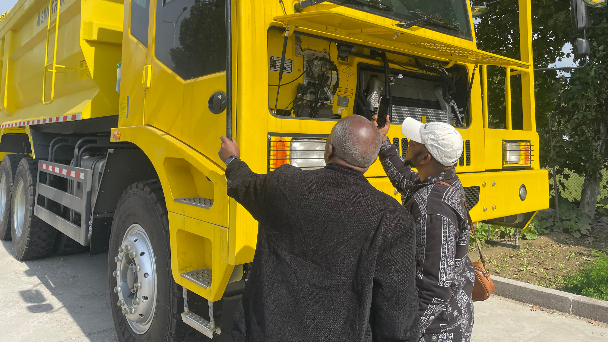Les camions miniers Aorun en provenance de Chine ont fait une entrée remarquée en Côte d'Ivoire