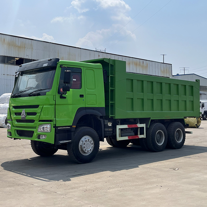 CAMION BENNE HOWO 6x4