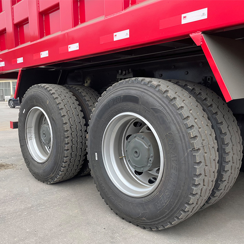 Howo 8x4 Camion à benne basculante