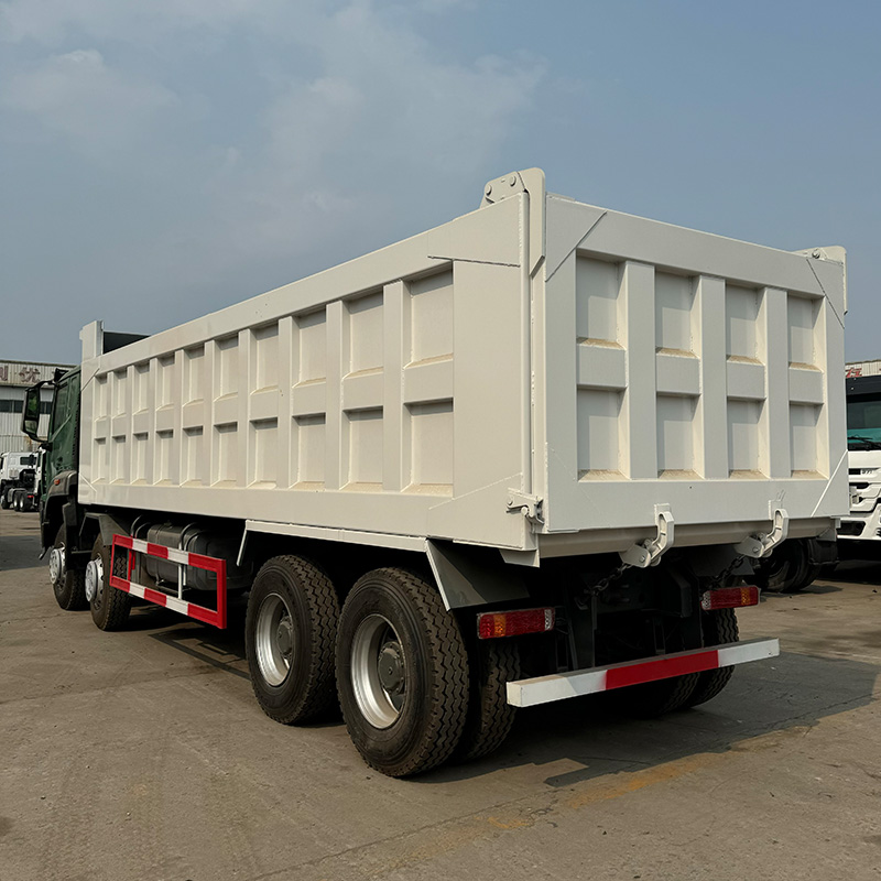 Camion benne HOHAN 8x4