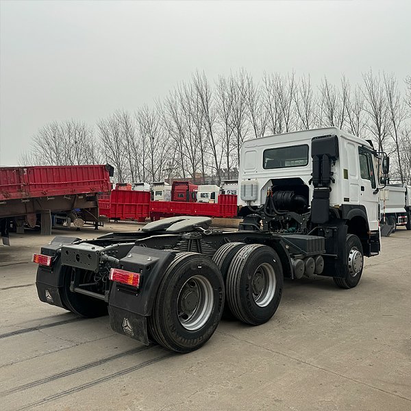 Détails du remorquage du camion lourd blanc Howo7