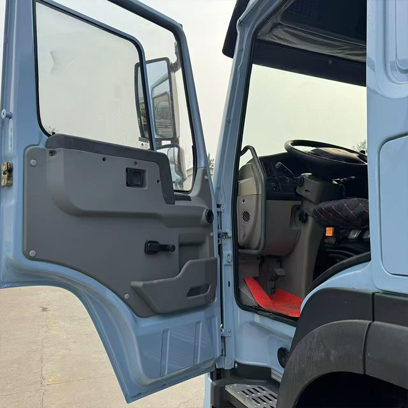 SINOTRUK HOWO Tracteur routier 4x2, 6x4 | 371 ch-430 ch Remorquage lourd