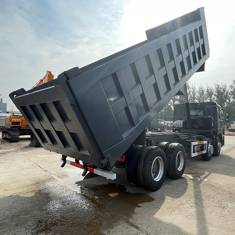 Howo 8x4 Camion à benne basculante