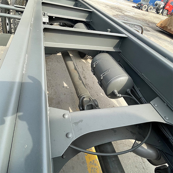 Description de l'auto-déchargement 8x4 Howo gris 7