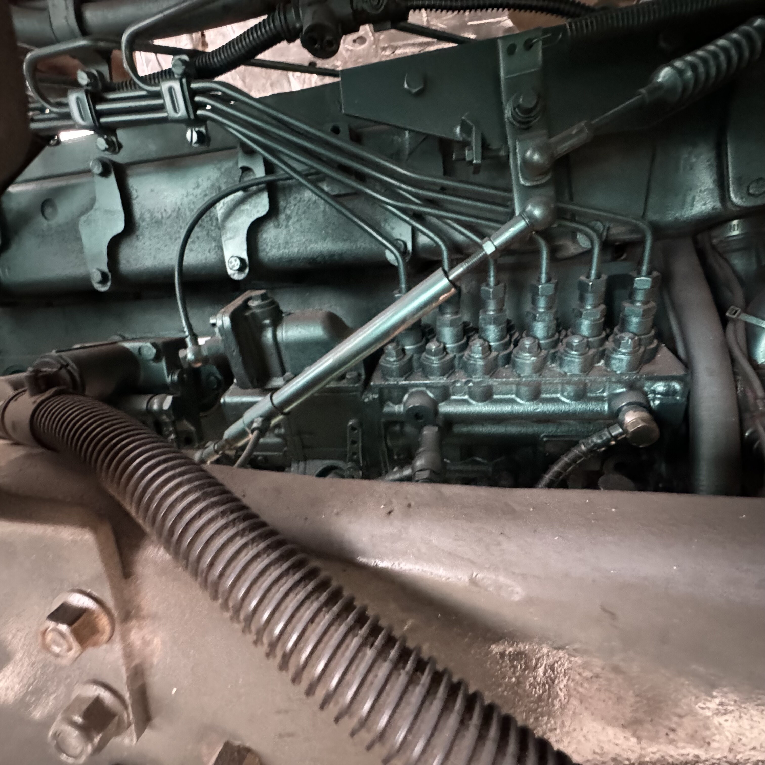 Camion à benne basculante SINOTRUK HOWO NX (HOHAN) 6x4 La nouvelle norme en matière de logistique de construction à haut rendement