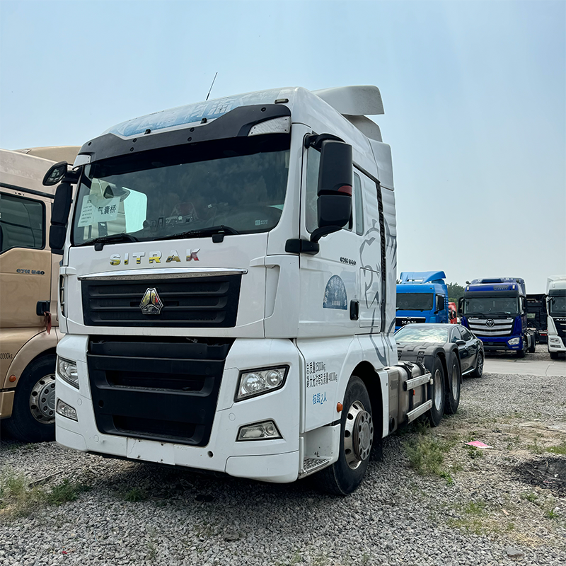 SINOTRUK SITRAK C7H 6x4 Diesel Tête de tracteur d'occasion Haut de gamme Moteur principal automatique