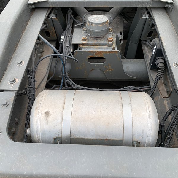 Détails du tracteur blanc Shandeka 6x4 7