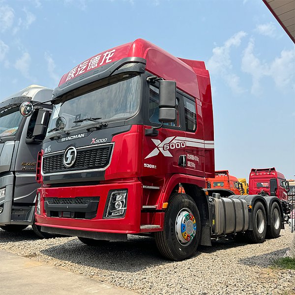 Détails du tracteur rouge Shaanxi X5000 5