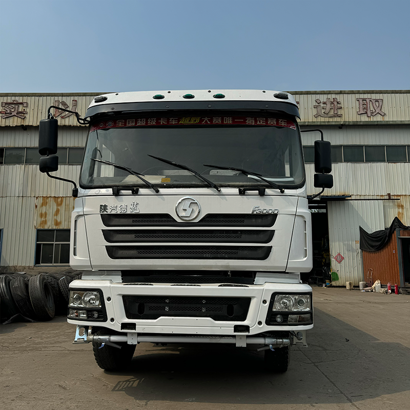 Camion Arroseur SHACMAN F3000 6x4 Citerne à Eau Lourde pour Projets Mondiaux