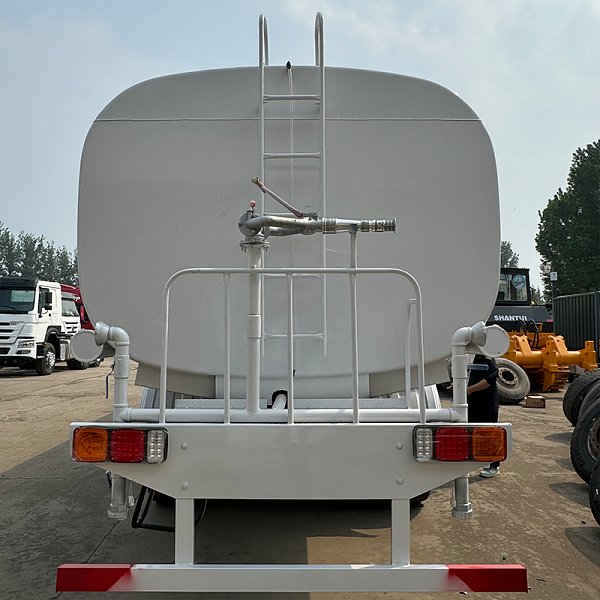 Détails du pulvérisateur blanc Shaanxi Auto 1