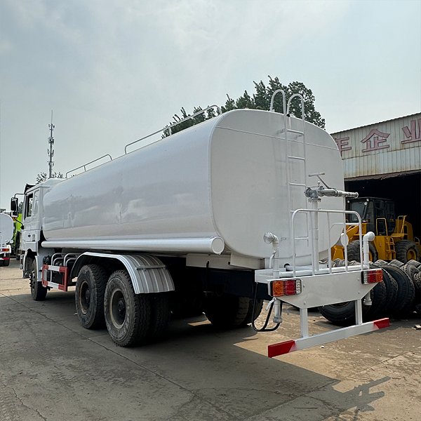 Détails de la benne à eau blanche Shaanxi Automobile 6