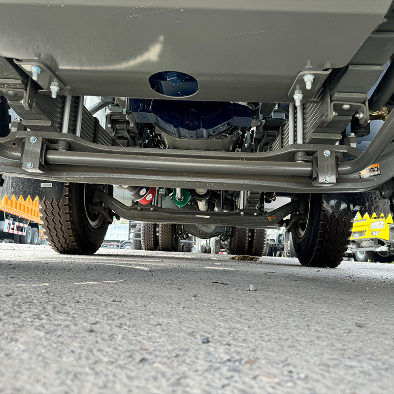 Camion-citerne à carburant