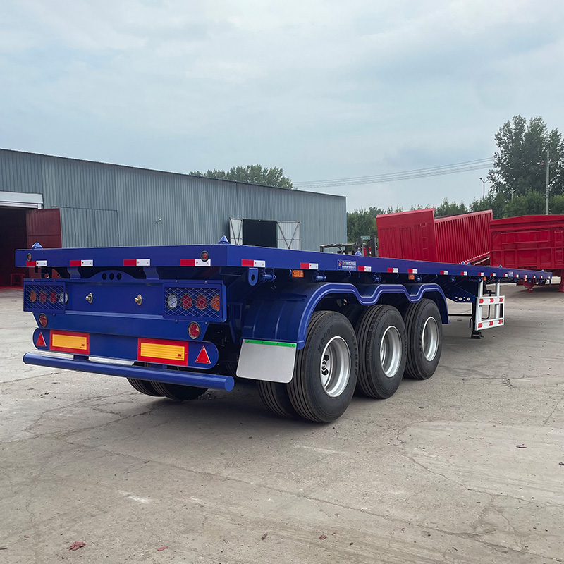 Remorque plate à 3 essieux