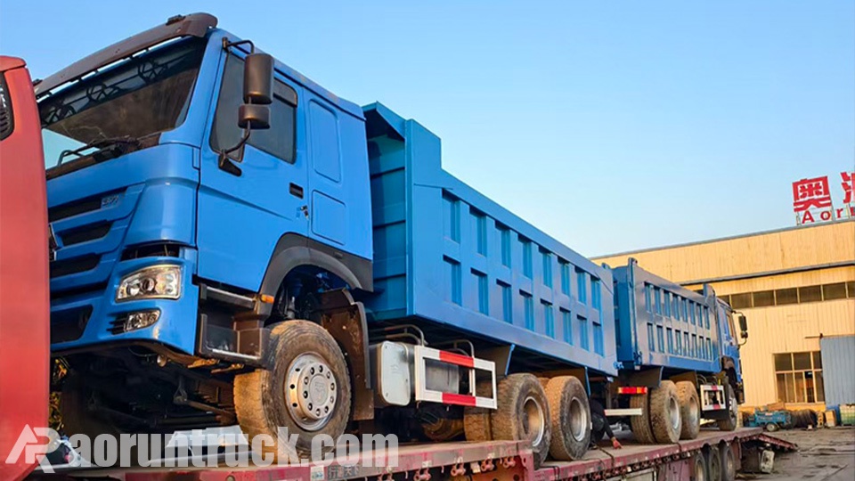 Deux camions-bennes HOWO 6x4 expédiés au Rwanda. Deux camions-bennes HOWO 6x4 expédiés au Rwanda.