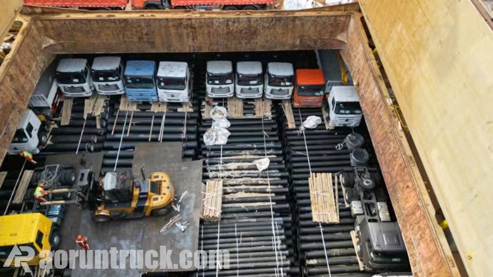 2 Unités de camions tracteurs HOWO 6x4 reconditionnés exportés au Libéria 2 Unités de camions tracteurs HOWO 6x4 reconditionnés exportés au Libéria