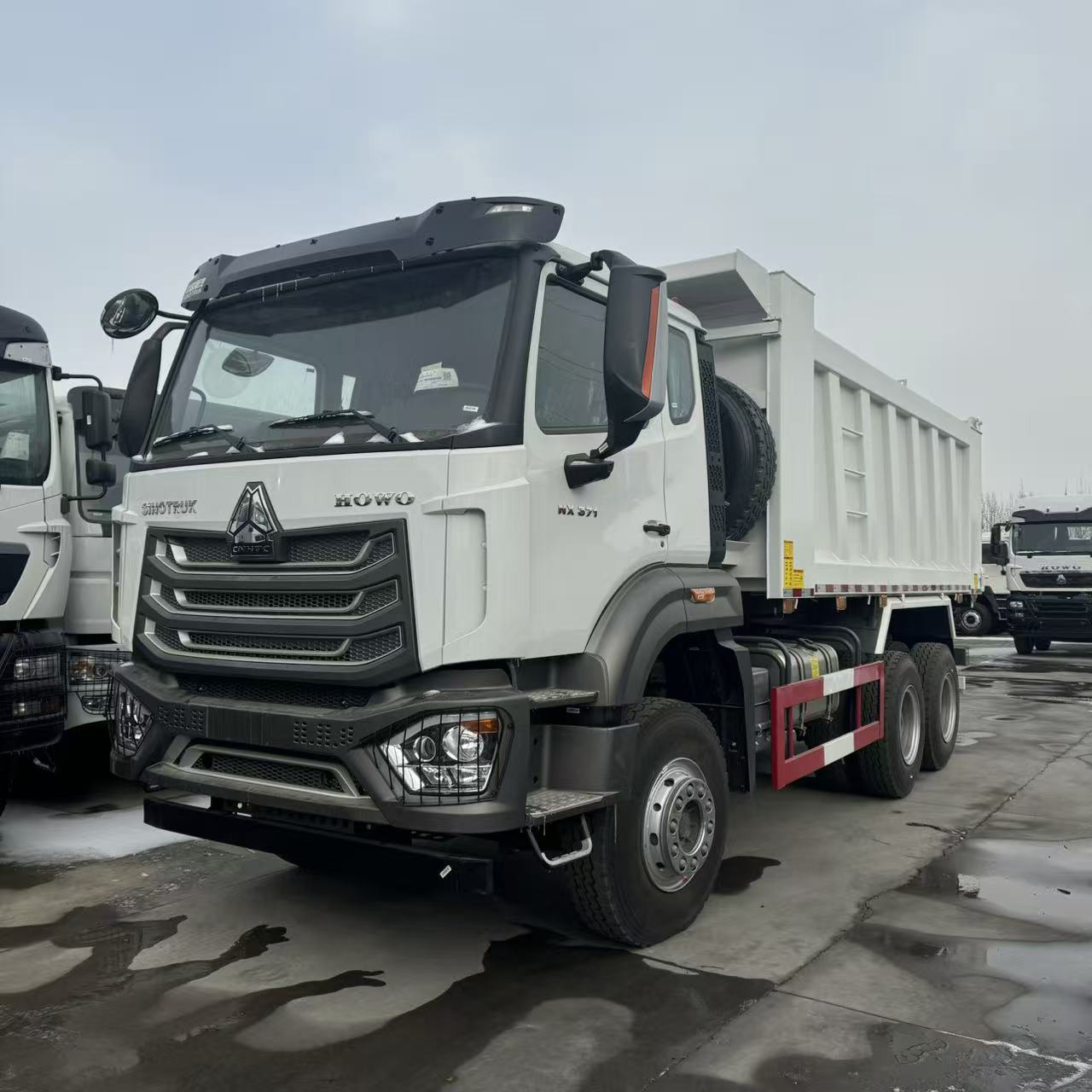 Camion-benne Howo Nx 6x4