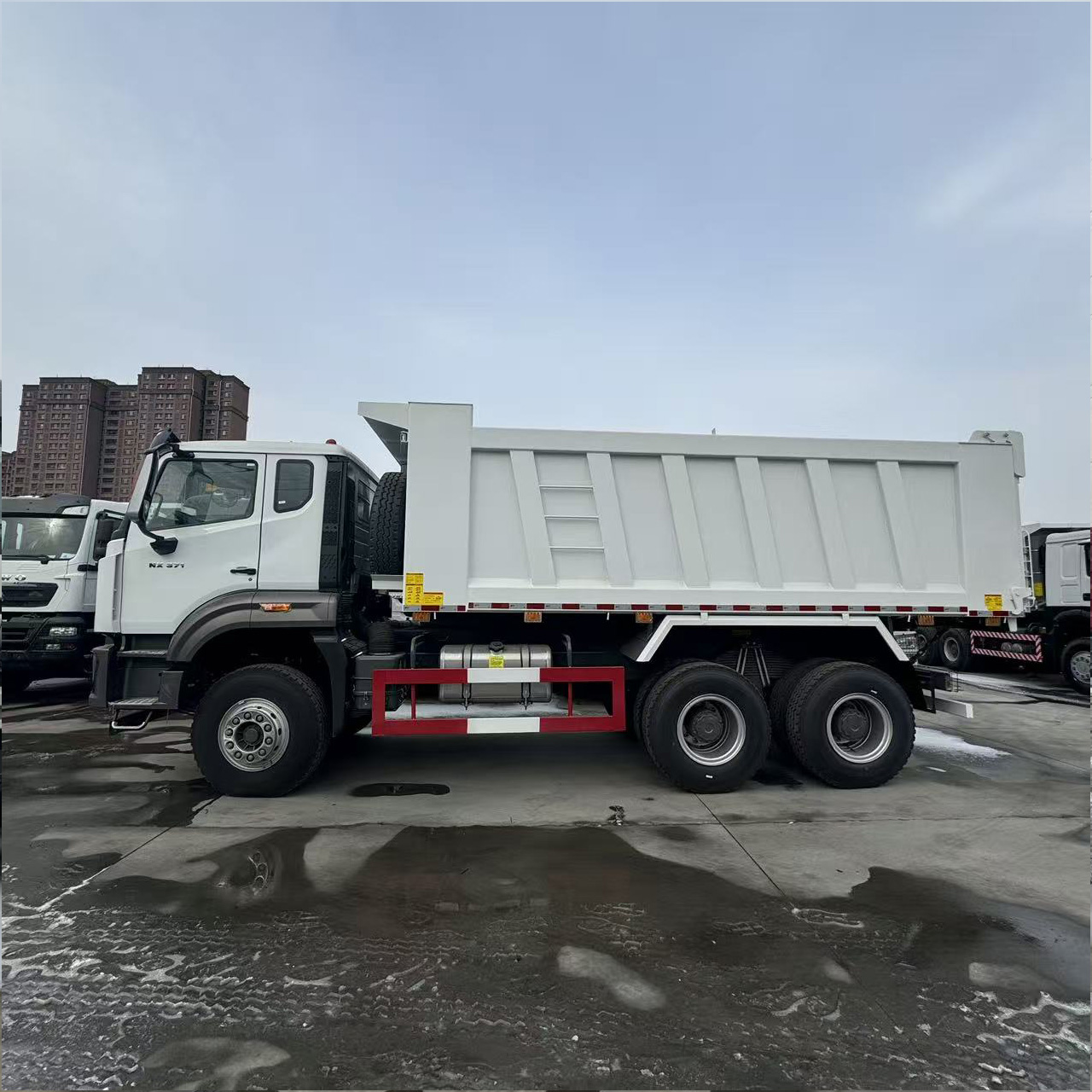 Camion-benne Howo Nx 6x4
