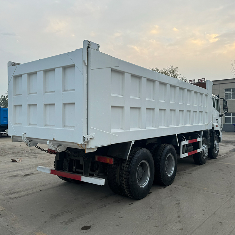 Camion-benne Howo Nx 8x4