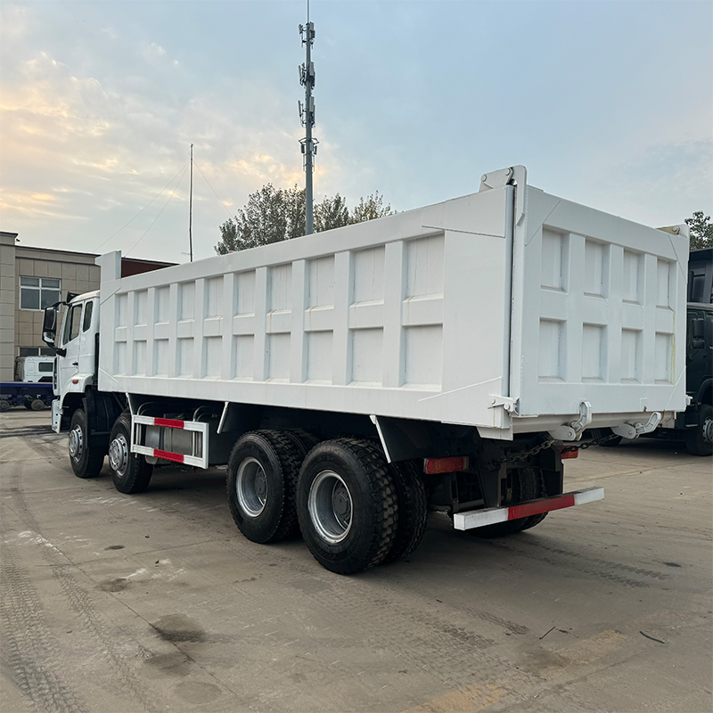 Camion-benne Howo Nx 8x4