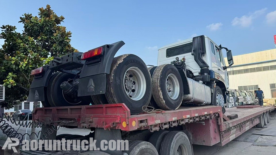 Camions tracteurs Sinotruk HOWO NX 6x4 reconditionnés expédiés à Madagascar