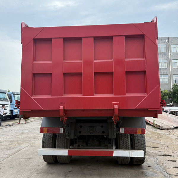 prix du camion minier HOWO TX 6x4