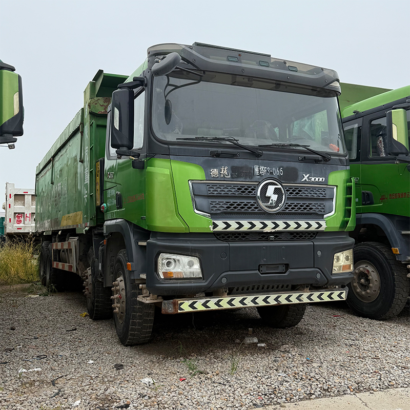 Camion-benne SHACMAN X3000 8x4 China VI