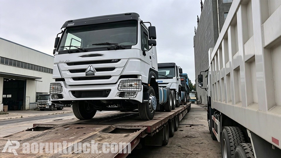 3 unités de camions tracteurs SINOTRUK HOWO préparées pour l’exportation vers Tema, Ghana