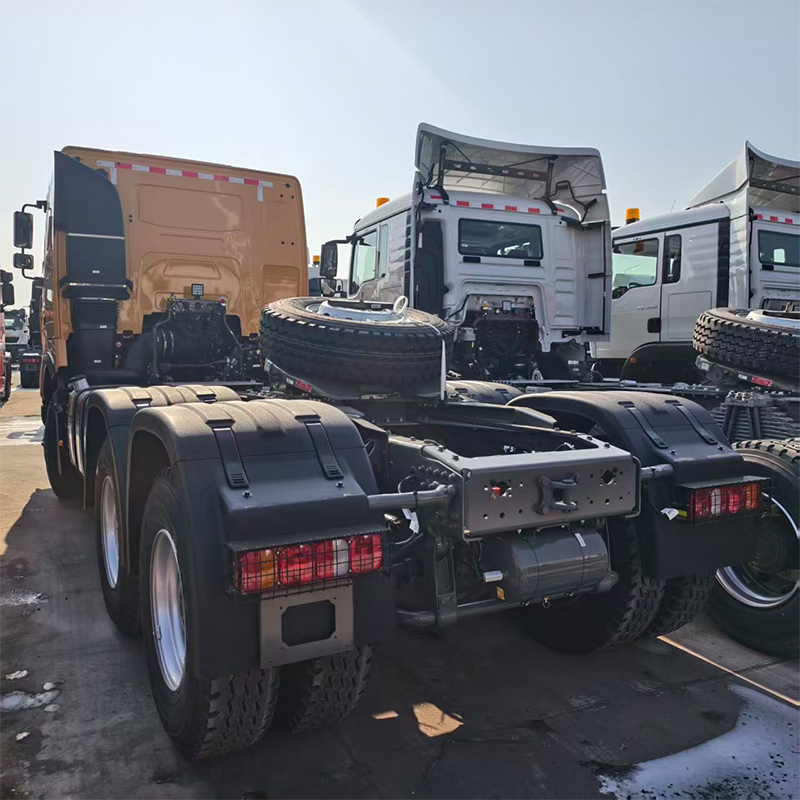 Nouveau tracteur routier Howo TX
