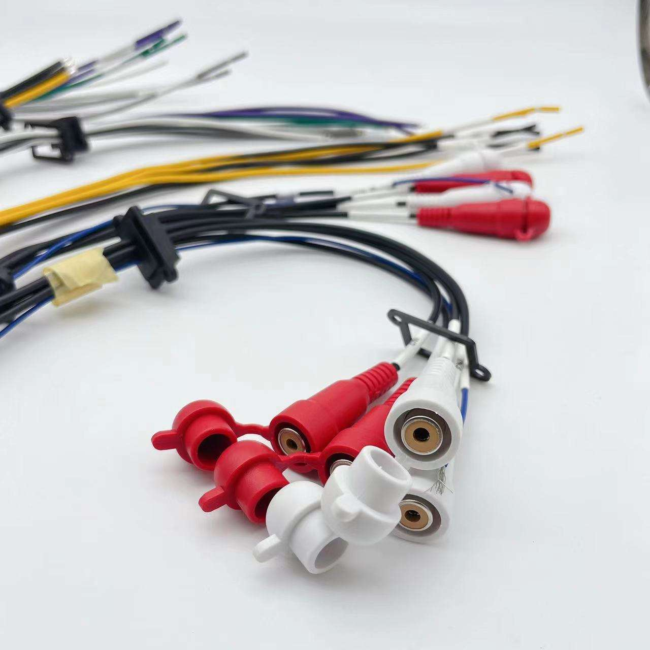 High Quality Car Audio System Hifi Stereo RCA Speaker Harness with Auto AUX Cable USB Fuse Box & Monitor Application