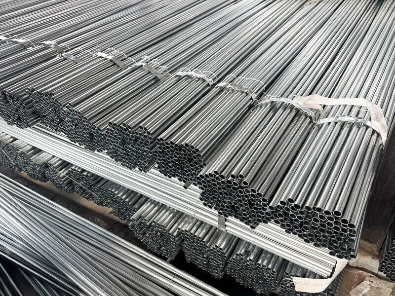 Q195 Galvanized Steel Round Pipe