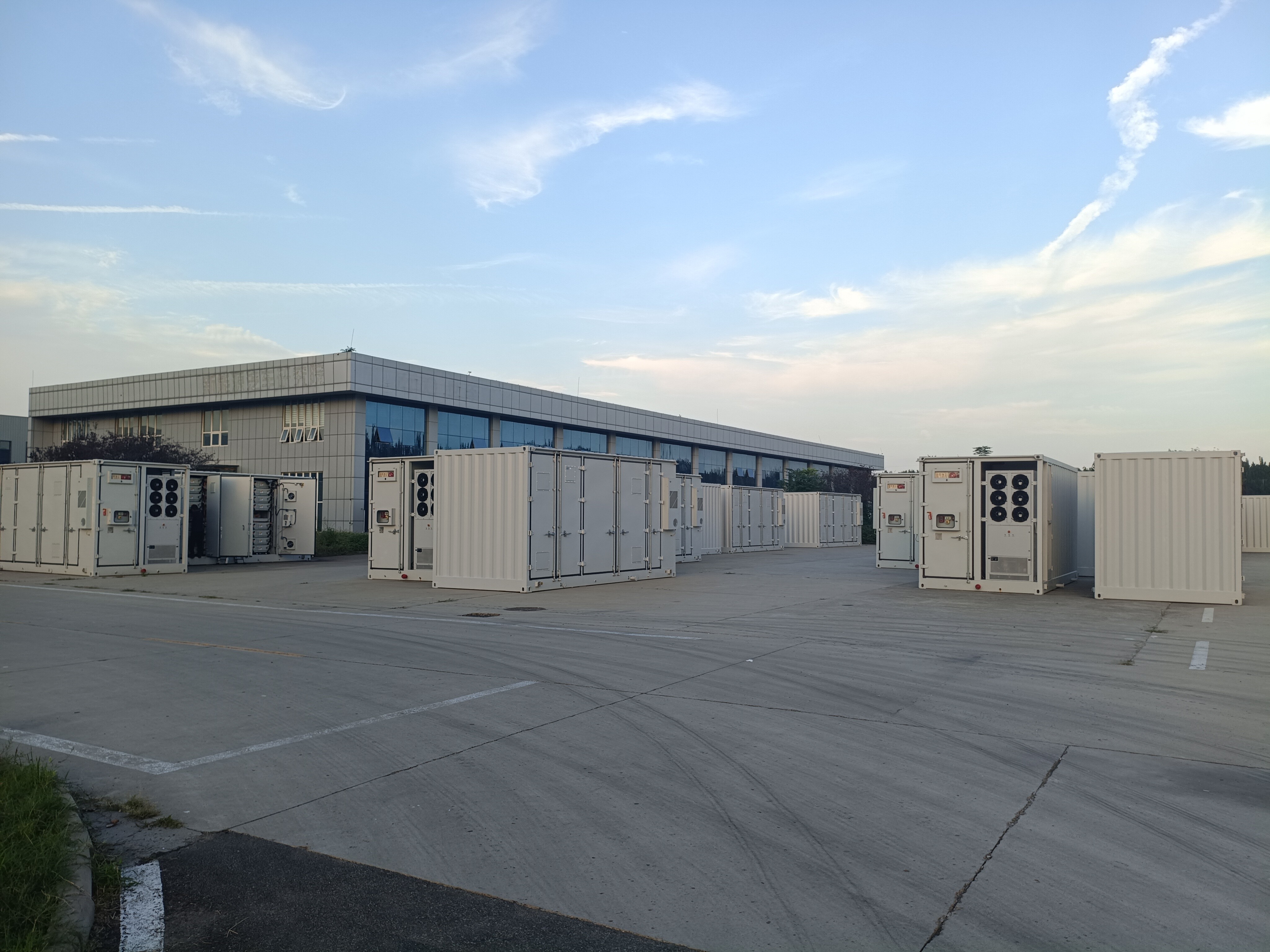 How to Choose the Best Lithium Battery Core Supplier for Industrial Applications in 2023