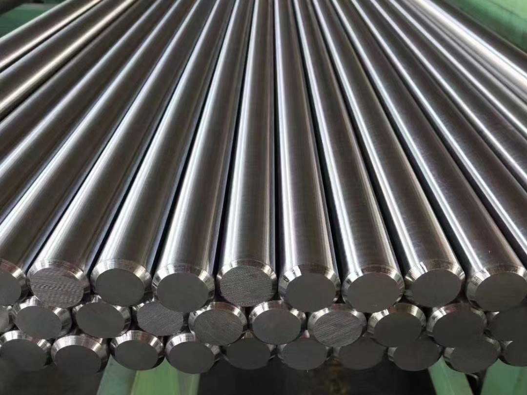 A Comprehensive Analysis of the Low Temperature Properties of Stainless Steel: Comparison of Austenite, Ferrite, and Martensite