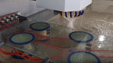 Drilling and milling machine glass punching