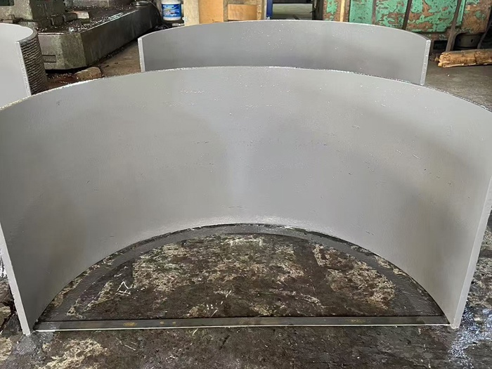 Composite wear-resistant plate products