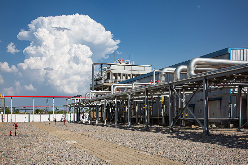 In July, the added value of chemical raw materials and chemical products manufacturing increased by 7.2% year-on-year