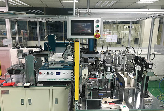 Các loại thiết bị điều khiển được phân loại như thế nào?