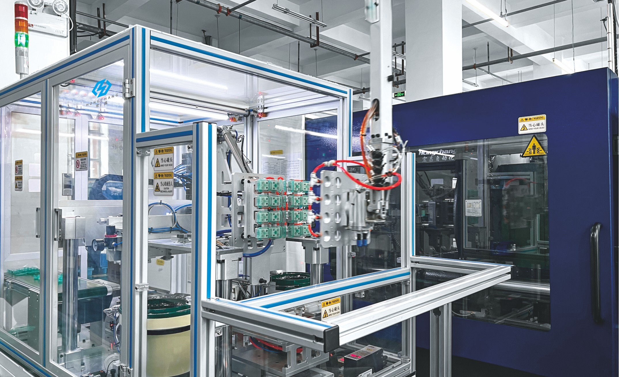 Thiết bị tự động nạp lưỡi dao cho hộp chỉ nha khoa