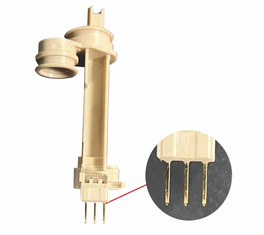 Automatisierungsanlagen für die Einbettung von Spritzgussformen (vertikale Träger)