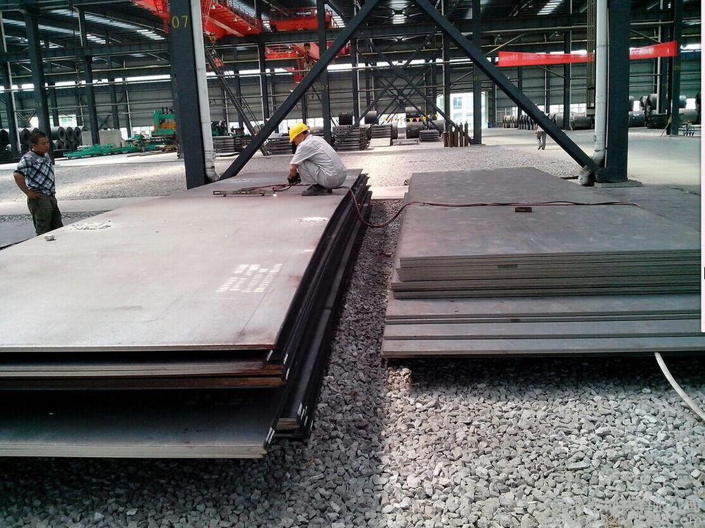 How can the service life of titanium plates be extended under harsh working conditions