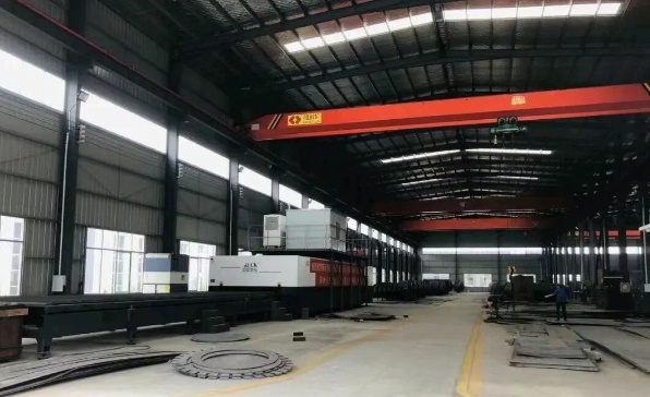 Deeply engaged in the manufacturing of titanium equipment, we safeguard the development of the industry with advanced equipment and practical cooperation