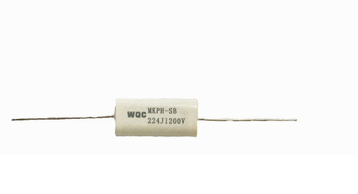 Axial capacitor