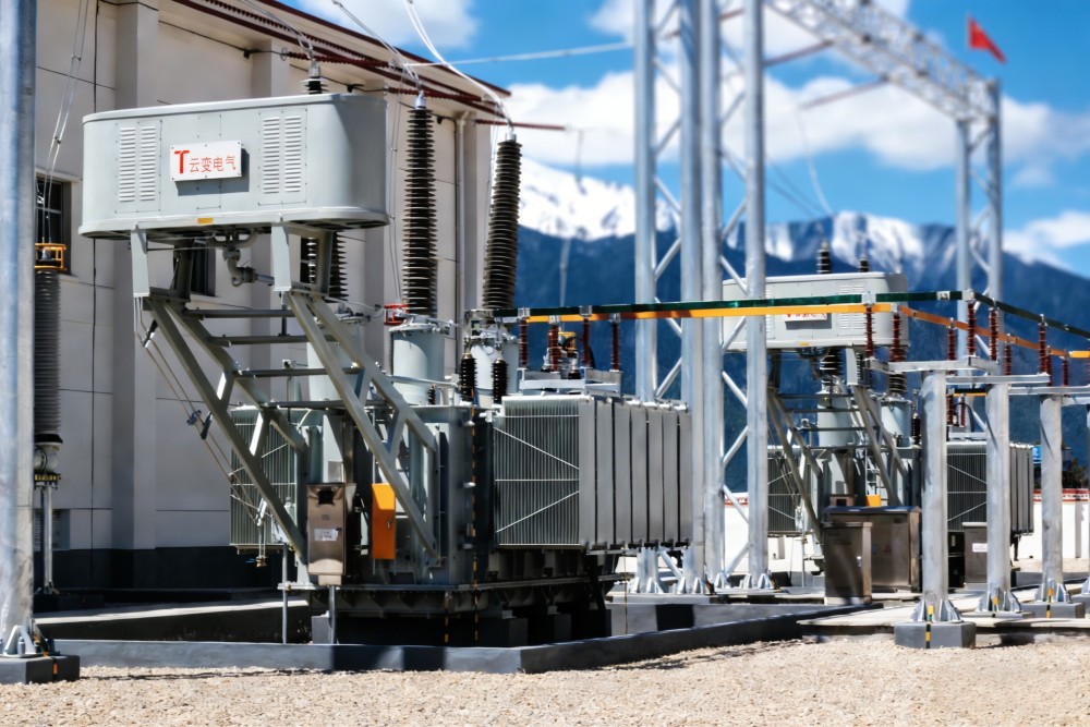 220kV Bushing in Operation on the Lhasa-Nyingchi Railway 220kV Bushing in Operation on the Lhasa-Nyingchi Railway