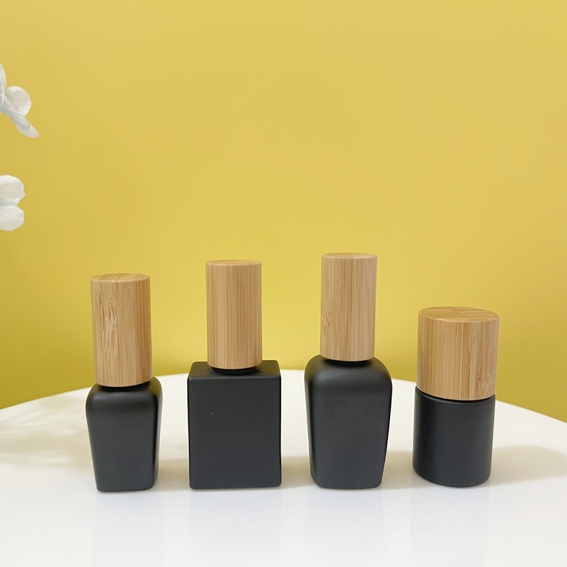 New Eco-Friendly Clear Glass Nail Oil Polish Bottle Bamboo Lid Screw Cap 5/10/15ml Capacities Hot Stamping Cosmetic Use