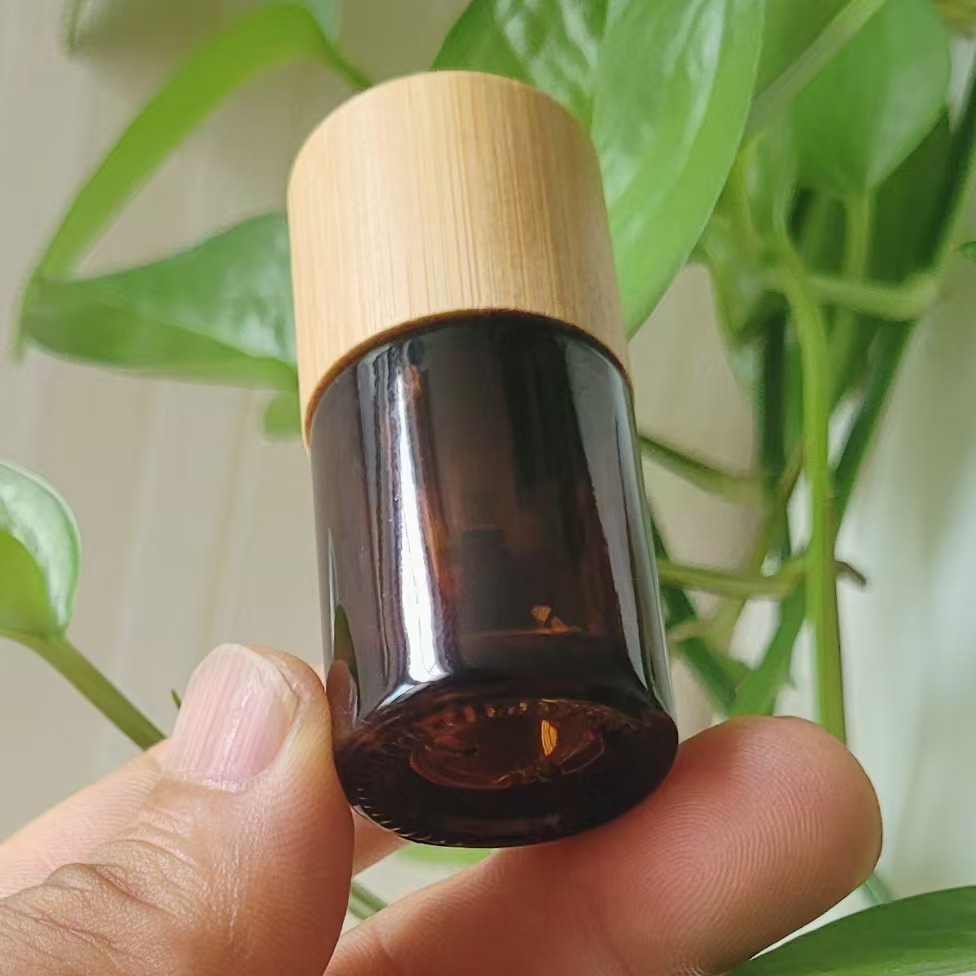 New Eco-Friendly Clear Glass Nail Oil Polish Bottle Bamboo Lid Screw Cap 5/10/15ml Capacities Hot Stamping Cosmetic Use