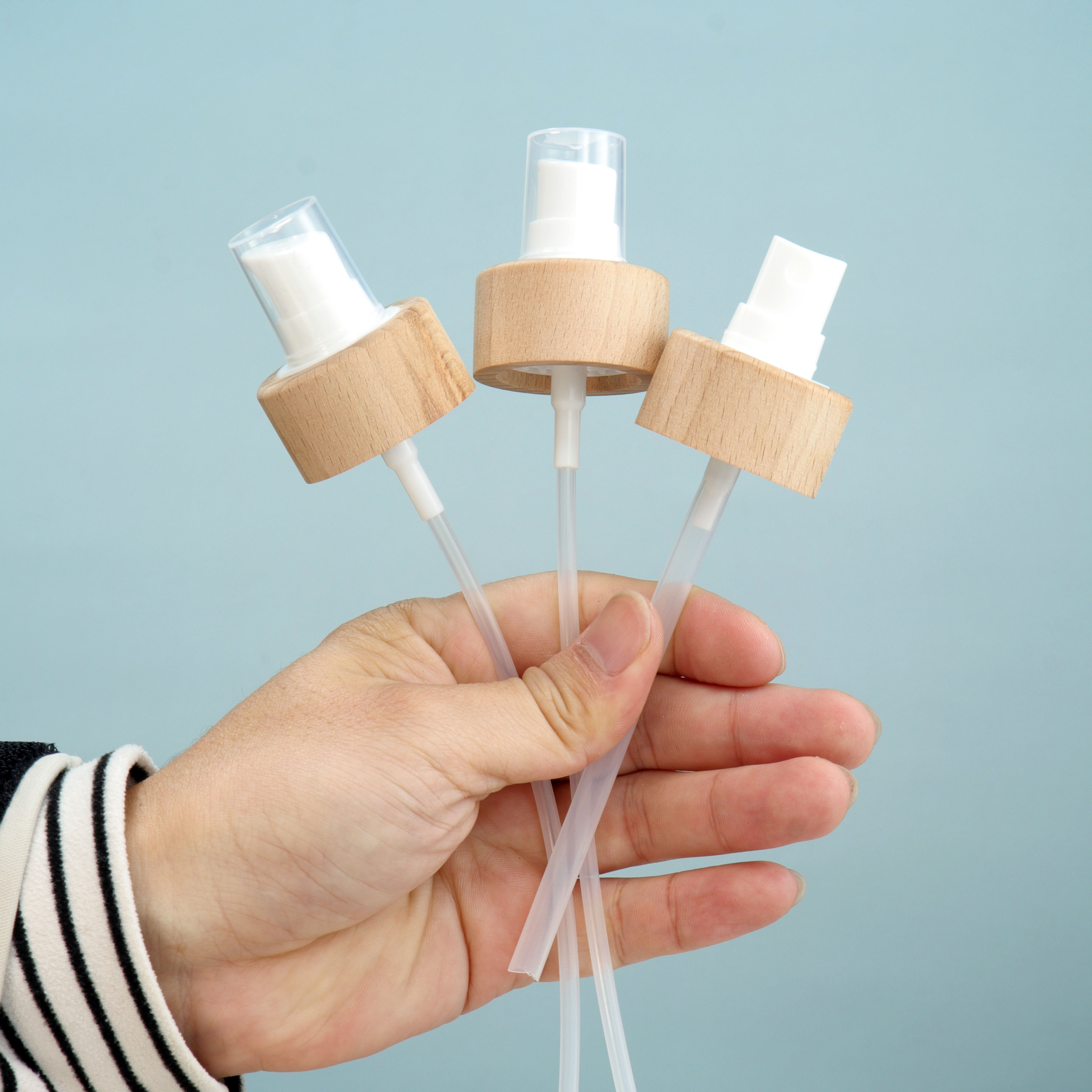 Luxury Popular 28/410 Wooden Bamboo Lotion Pump Cap Quality Essential Oil Dispenser Bottle Pump Travel Cosmetic Sprayer Pump
